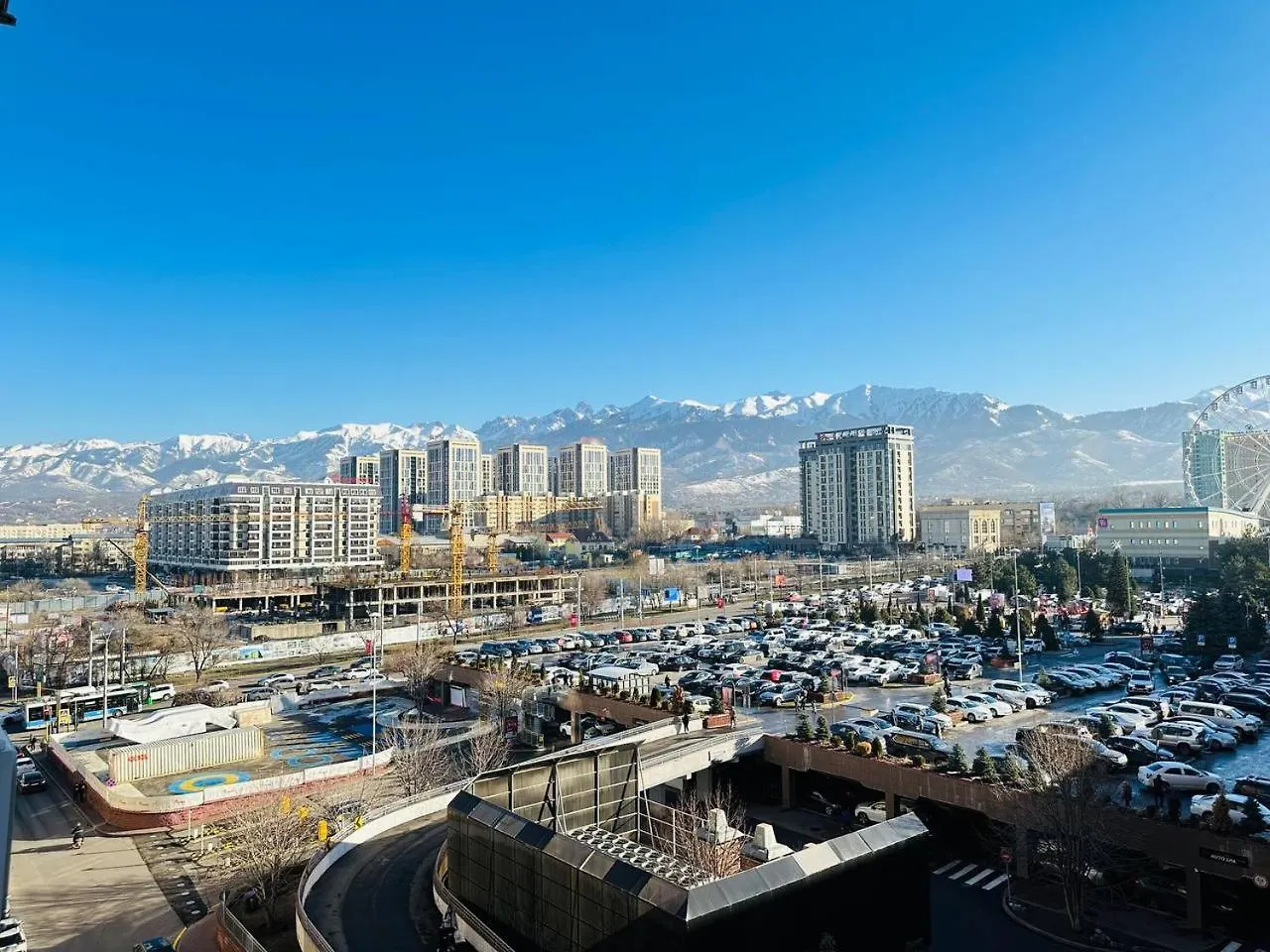 Apartment Вавилон С Очень Красивым Видом На Мегу И На Горы Almaty